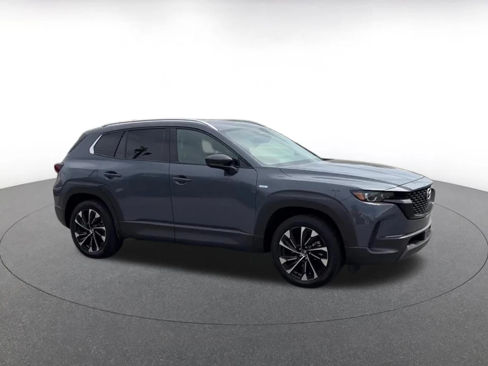 2025 Mazda CX-50 - Image 2 of 31