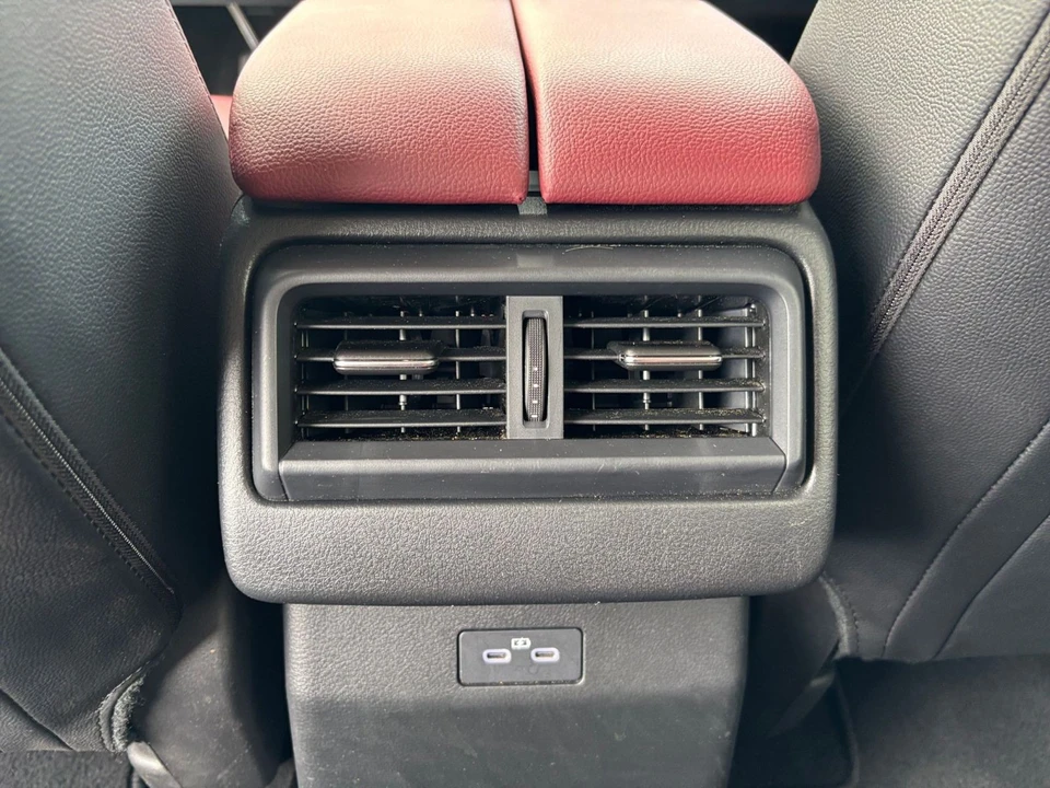2025 Mazda CX-50 - Image 23 of 31