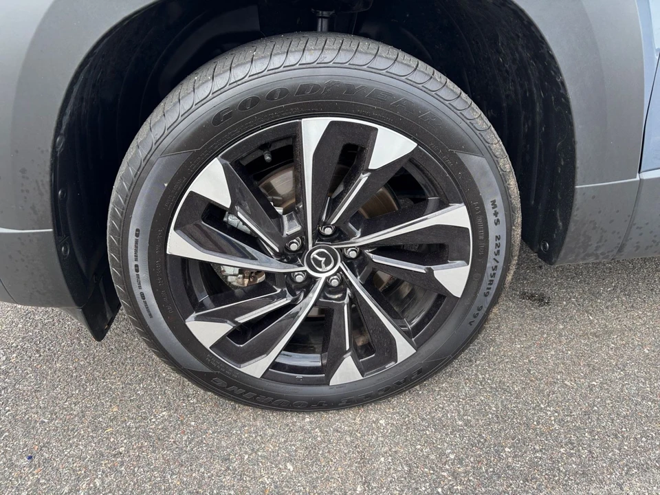 2025 Mazda CX-50 - Image 30 of 31