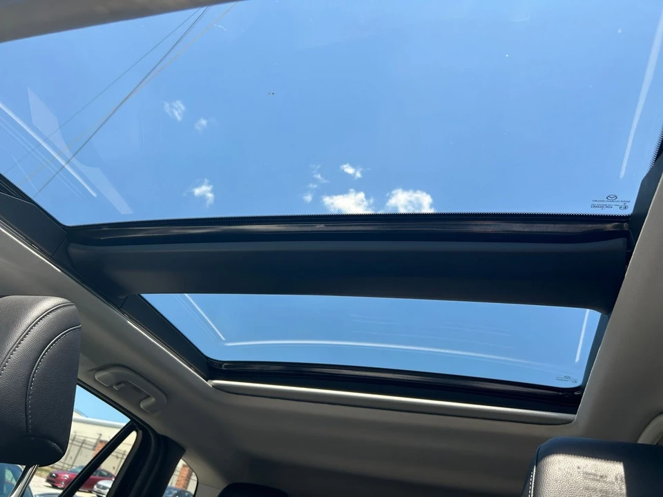 2025 Mazda CX-50 - Image 26 of 31