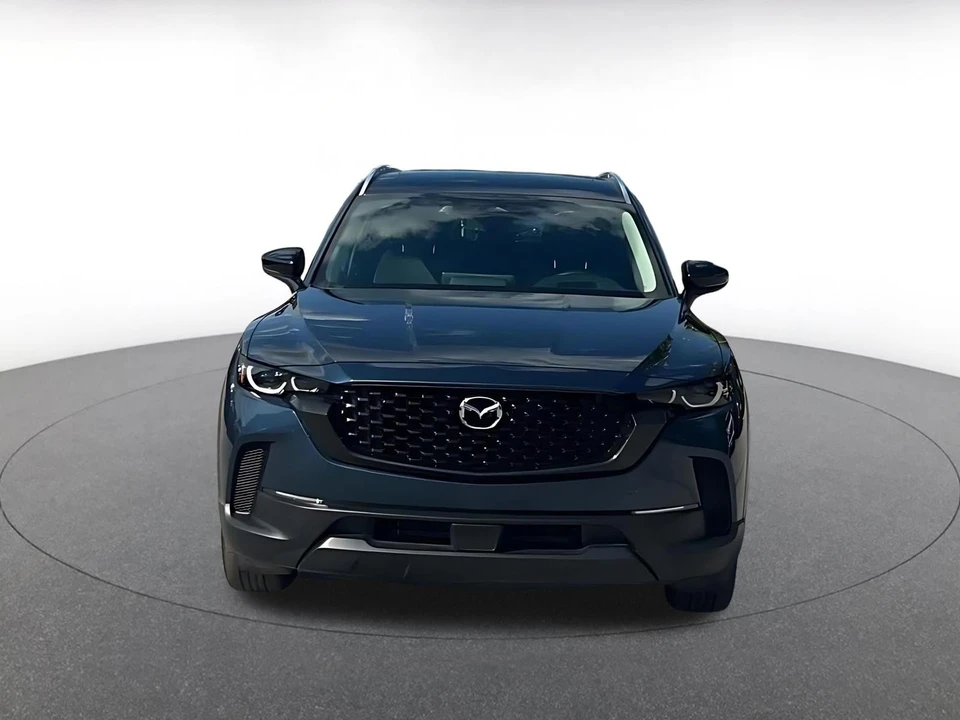 2025 Mazda CX-50 - Image 4 of 31