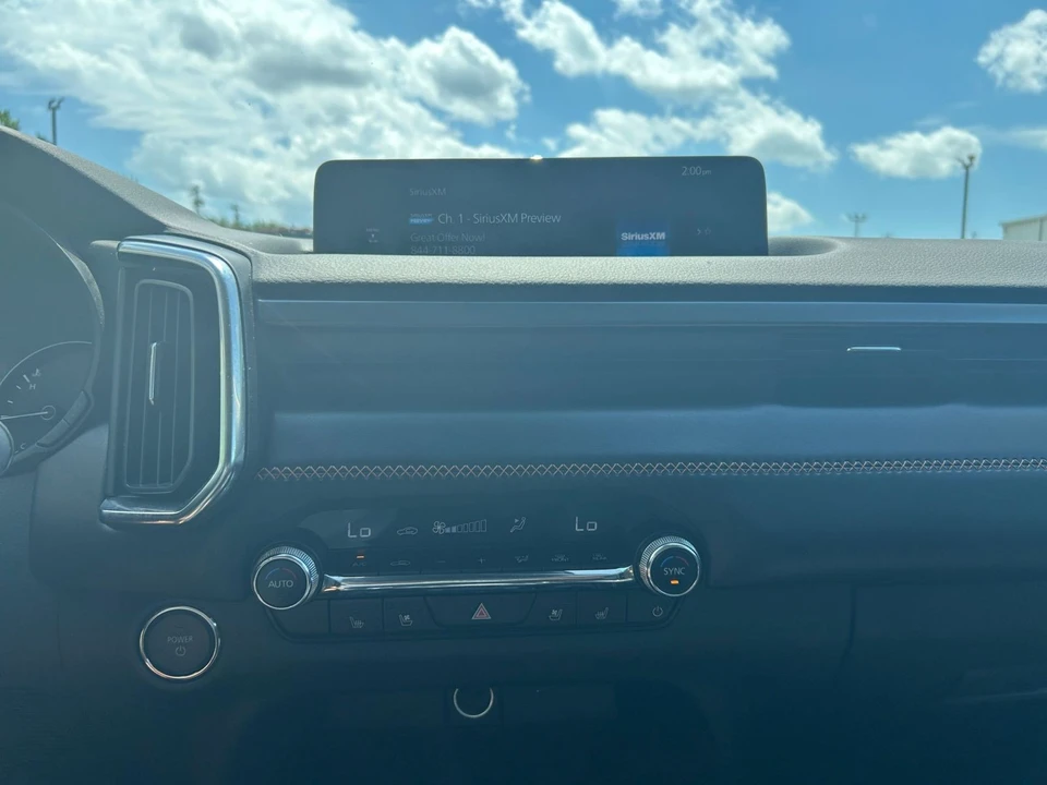 2025 Mazda CX-50 - Image 19 of 31
