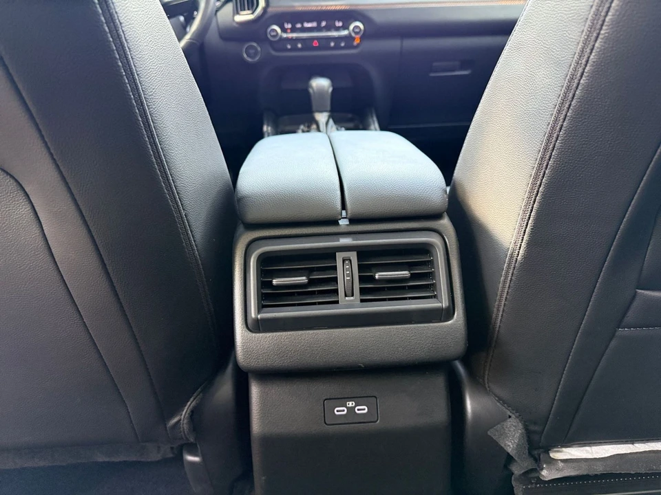 2025 Mazda CX-50 - Image 21 of 31