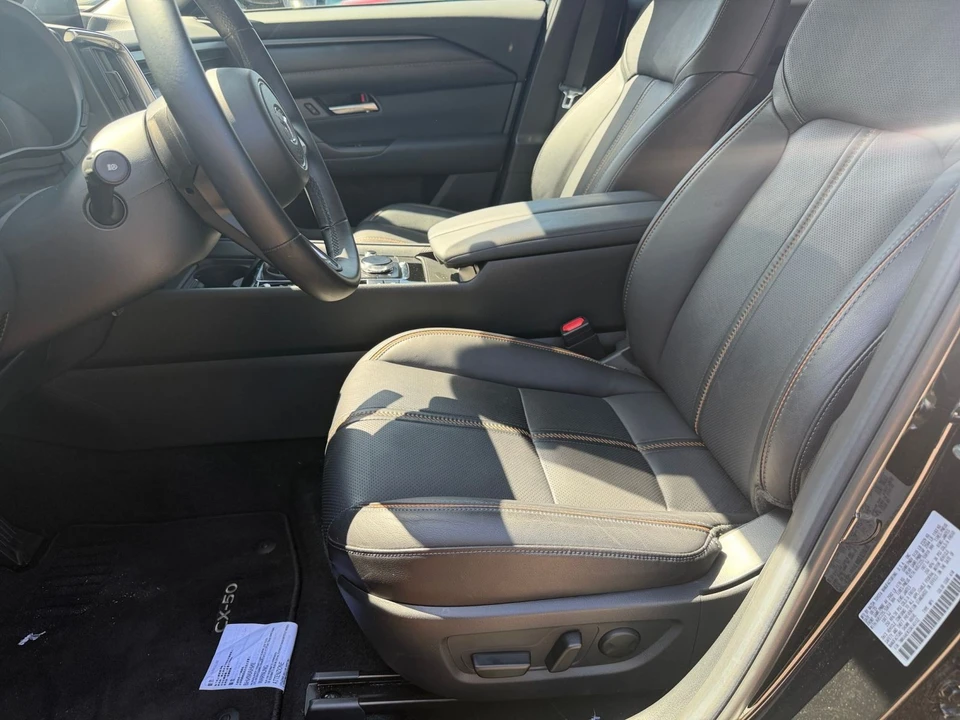 2025 Mazda CX-50 - Image 23 of 31
