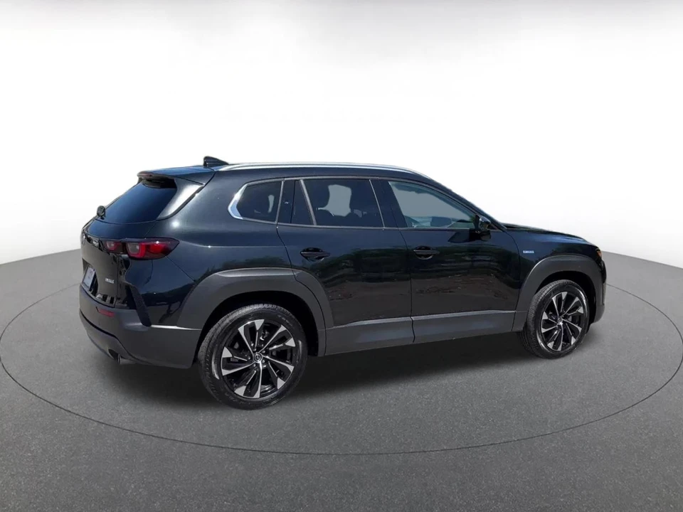 2025 Mazda CX-50 - Image 10 of 31