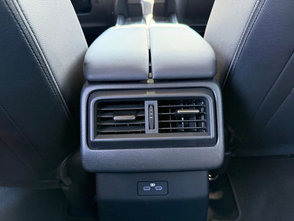 2025 Mazda CX-50 - Image 20 of 31