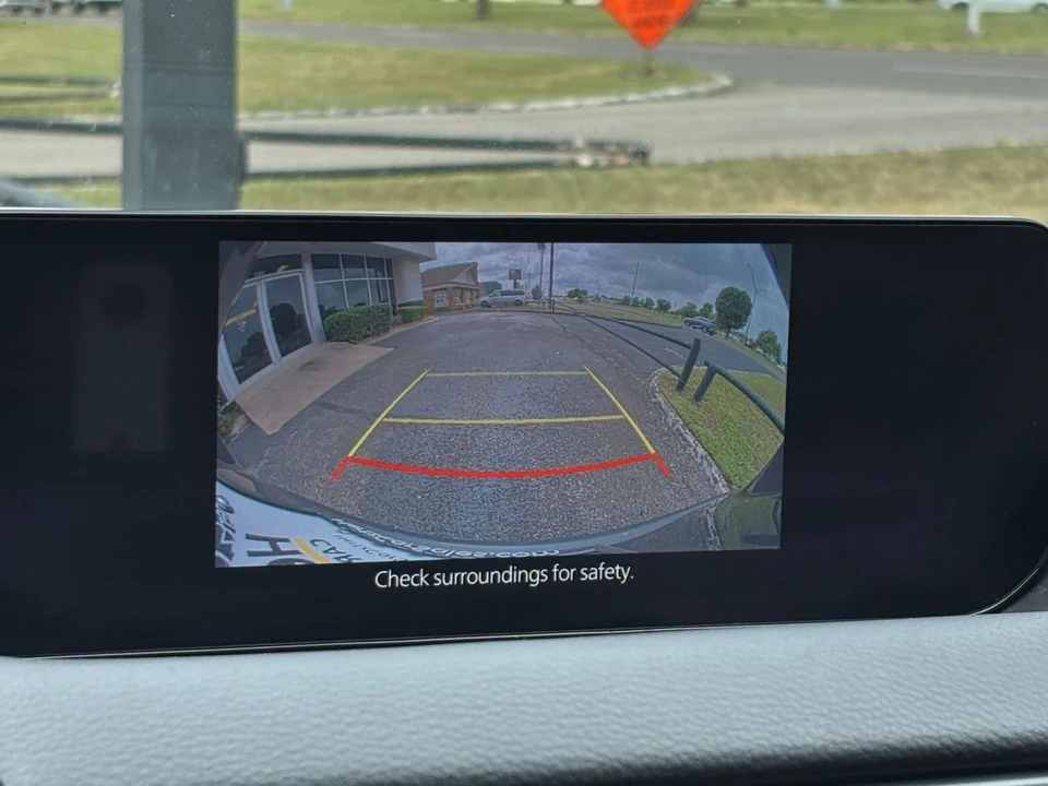 2025 Mazda CX-50 - Image 27 of 31