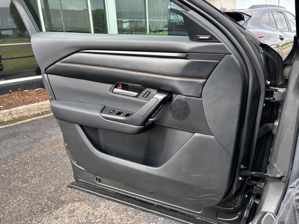 2025 Mazda CX-50 - Image 17 of 31