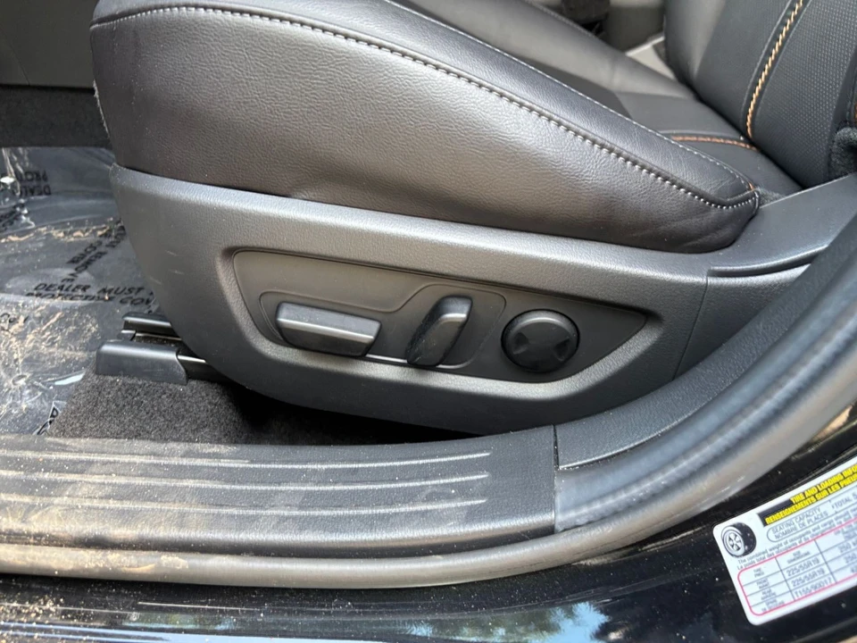 2025 Mazda CX-50 - Image 25 of 31