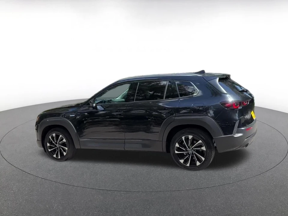 2025 Mazda CX-50 - Image 12 of 31