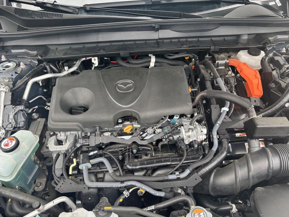 2025 Mazda CX-50 - Image 22 of 31