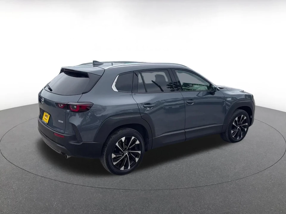 2025 Mazda CX-50 - Image 13 of 31