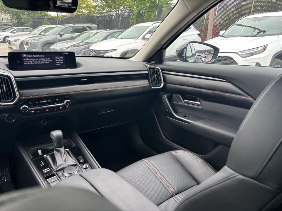 2025 Mazda CX-50 - Image 25 of 31