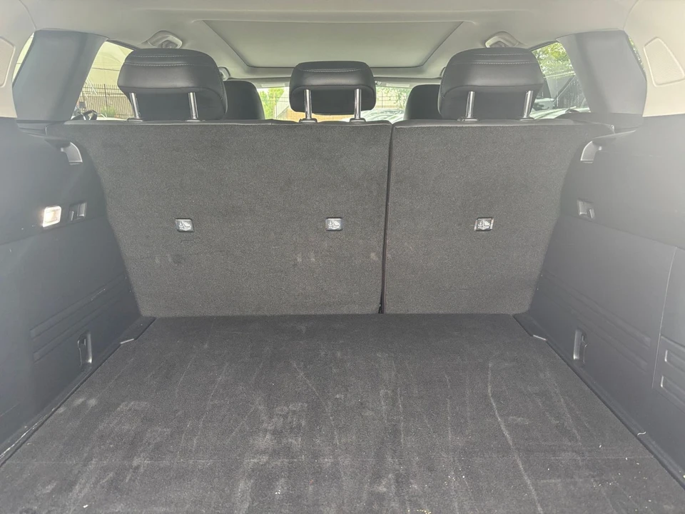 2025 Mazda CX-50 - Image 27 of 31