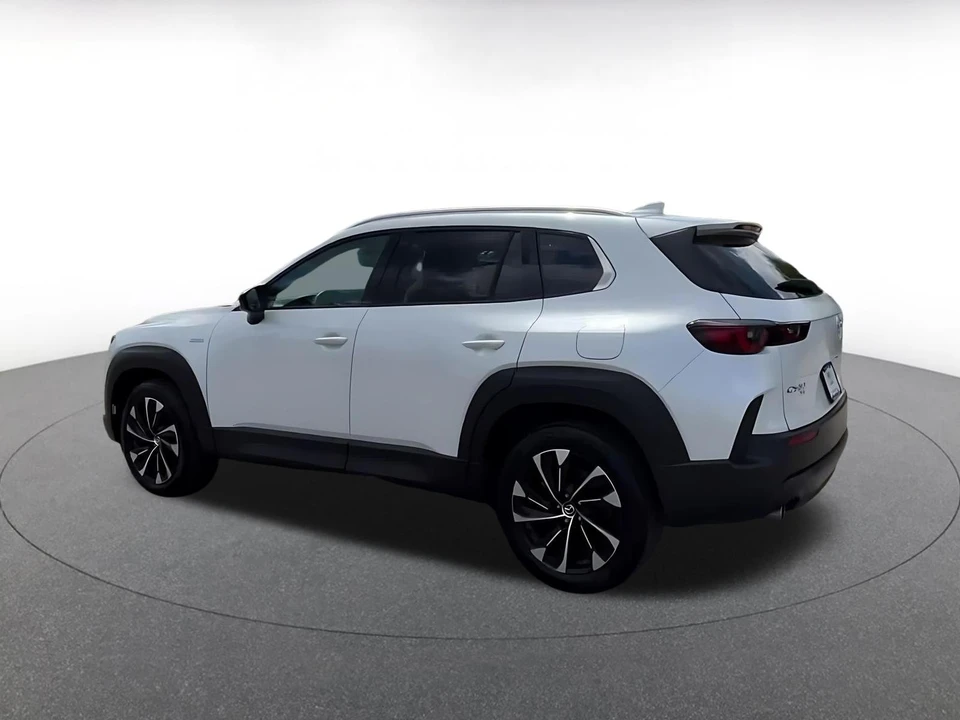 2025 Mazda CX-50 - Image 8 of 31