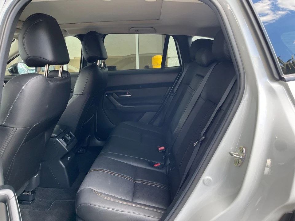 2025 Mazda CX-50 - Image 22 of 31