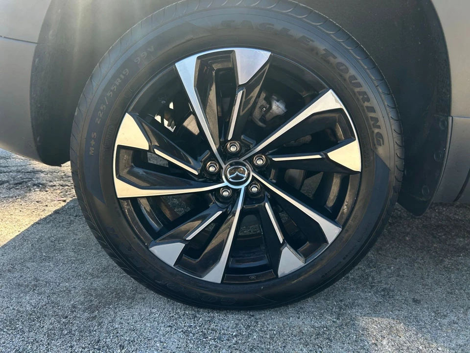 2025 Mazda CX-50 - Image 27 of 31