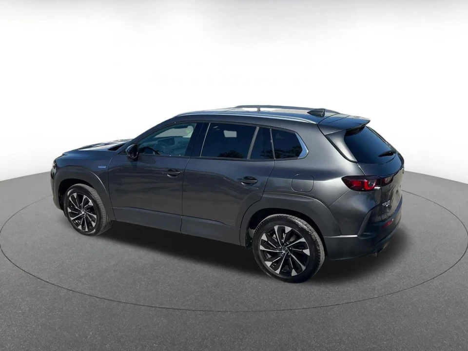 2025 Mazda CX-50 - Image 12 of 31
