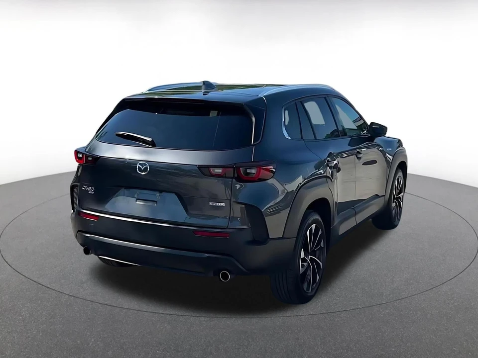 2025 Mazda CX-50 - Image 16 of 31