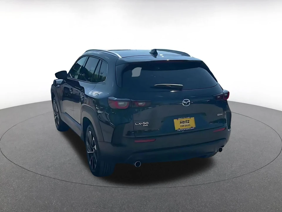 2025 Mazda CX-50 - Image 9 of 31