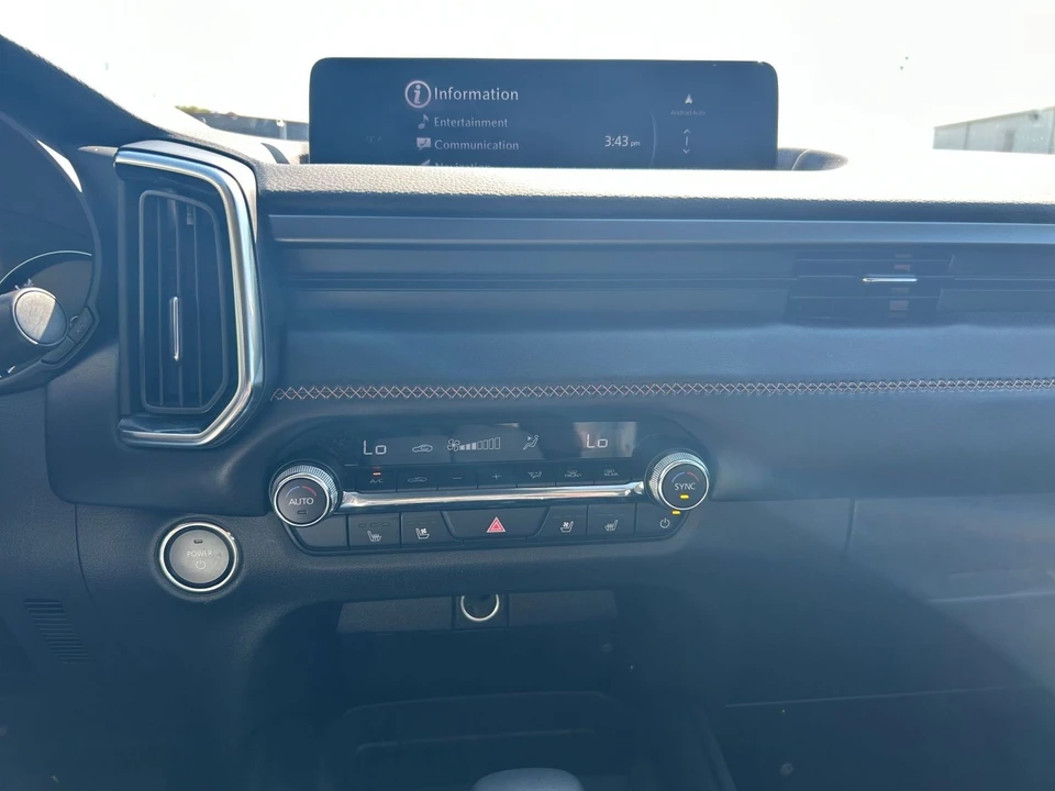 2025 Mazda CX-50 - Image 19 of 31
