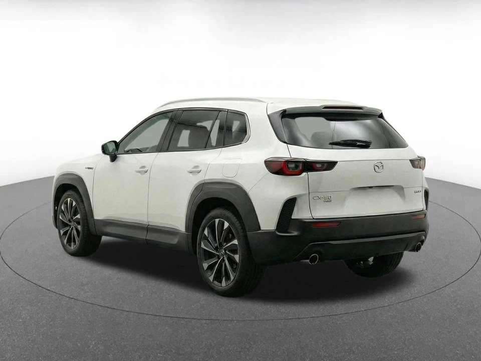 2025 Mazda CX-50 - Image 8 of 24