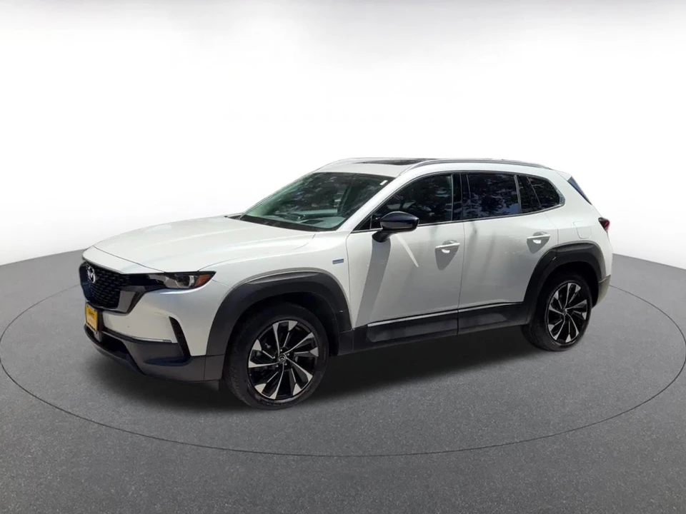 2025 Mazda CX-50 - Image 9 of 31