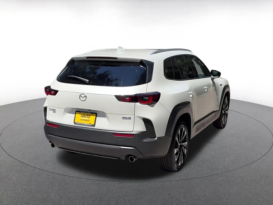 2025 Mazda CX-50 - Image 16 of 31