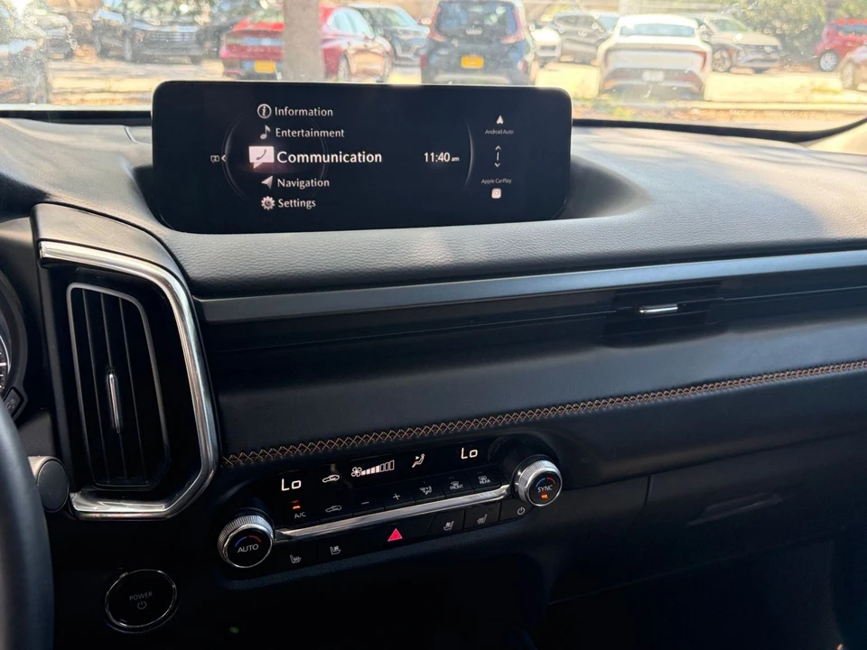 2025 Mazda CX-50 - Image 23 of 31
