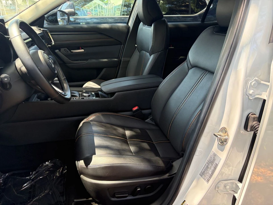2025 Mazda CX-50 - Image 30 of 31