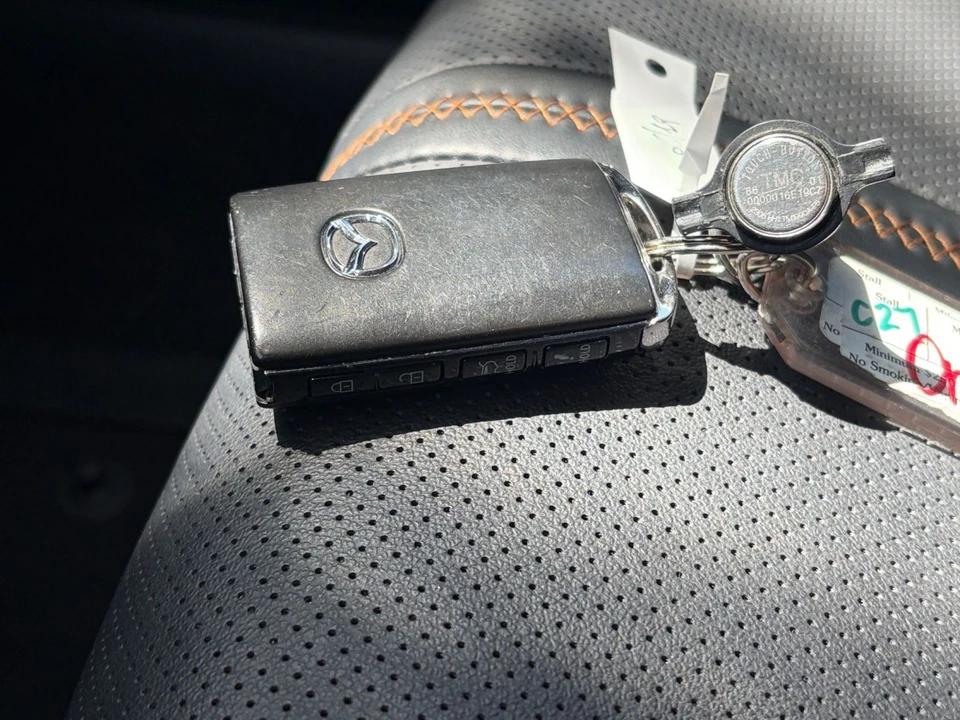 2025 Mazda CX-50 - Image 24 of 31