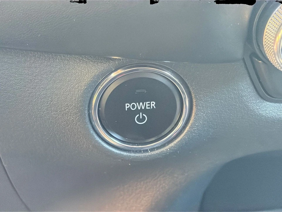 2025 Mazda CX-50 - Image 22 of 31