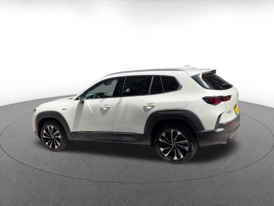 2025 Mazda CX-50 - Image 12 of 31