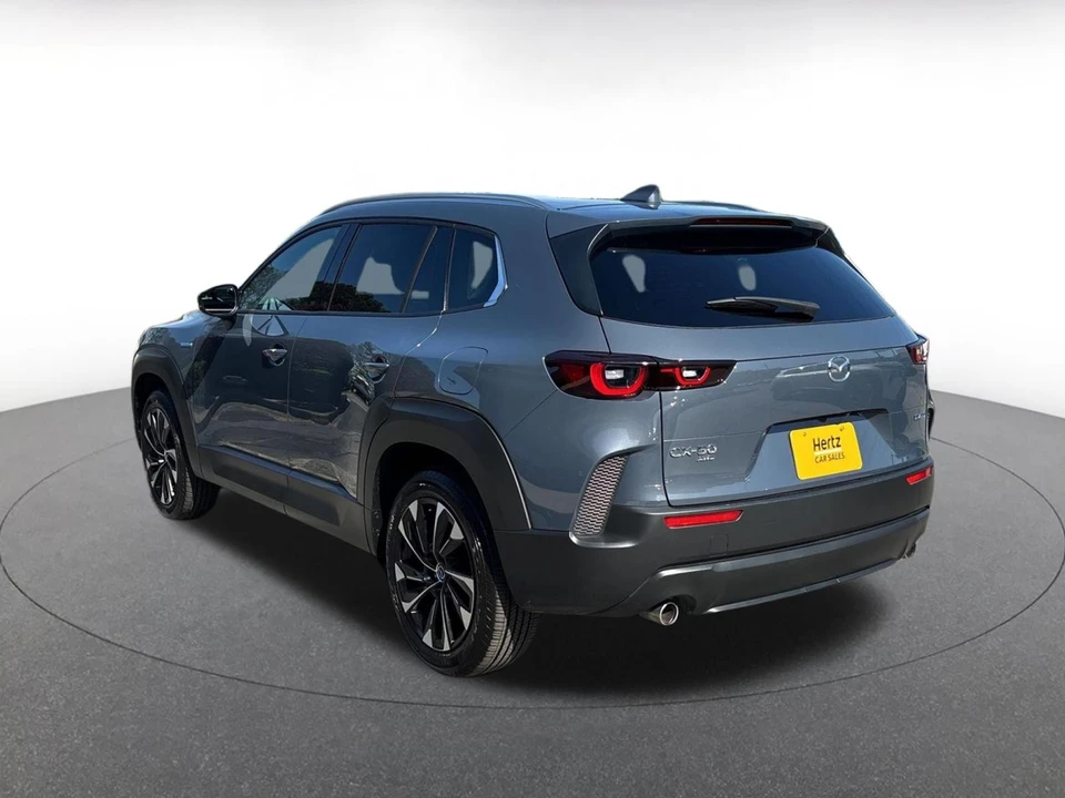 2025 Mazda CX-50 - Image 11 of 31