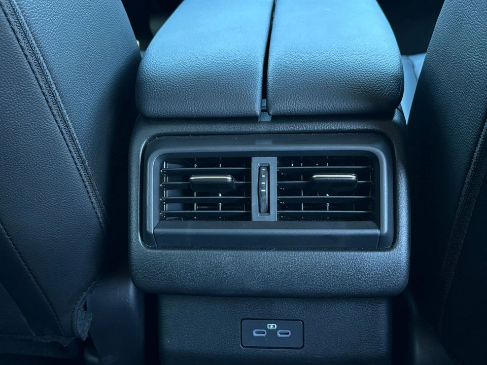 2025 Mazda CX-50 - Image 25 of 31