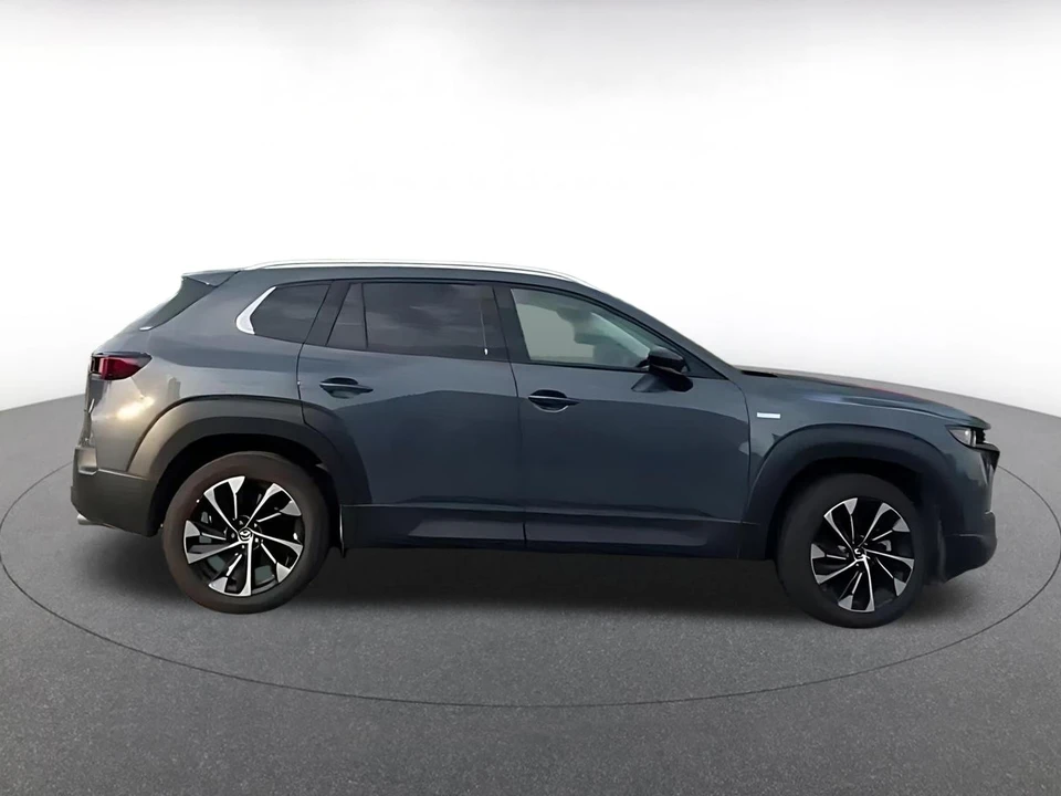 2025 Mazda CX-50 - Image 15 of 31