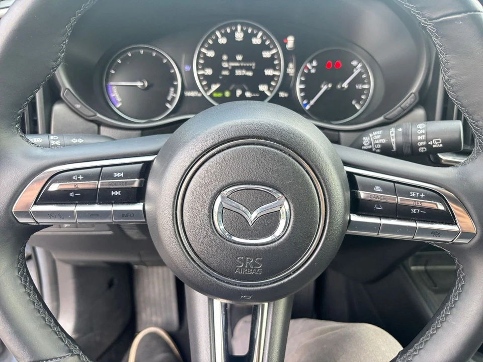 2025 Mazda CX-50 - Image 25 of 31