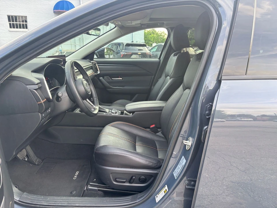 2025 Mazda CX-50 - Image 29 of 31