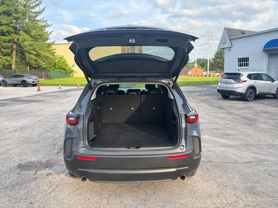 2025 Mazda CX-50 - Image 28 of 31
