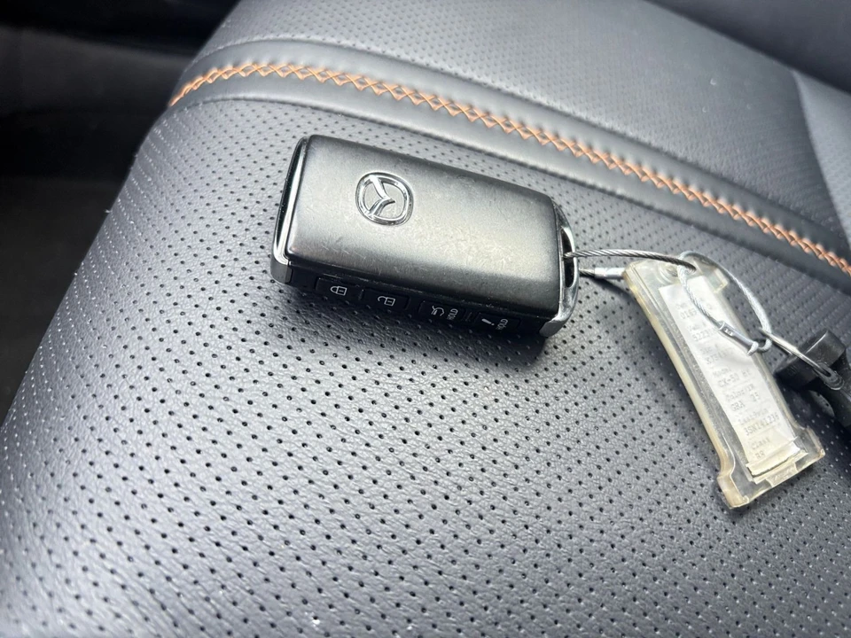 2025 Mazda CX-50 - Image 23 of 31