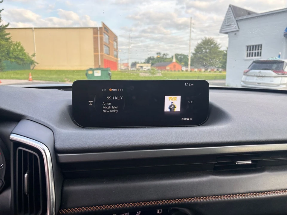 2025 Mazda CX-50 - Image 18 of 31