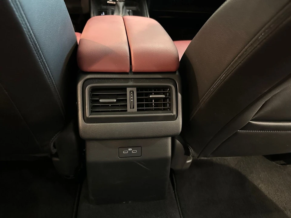 2025 Mazda CX-50 - Image 20 of 31