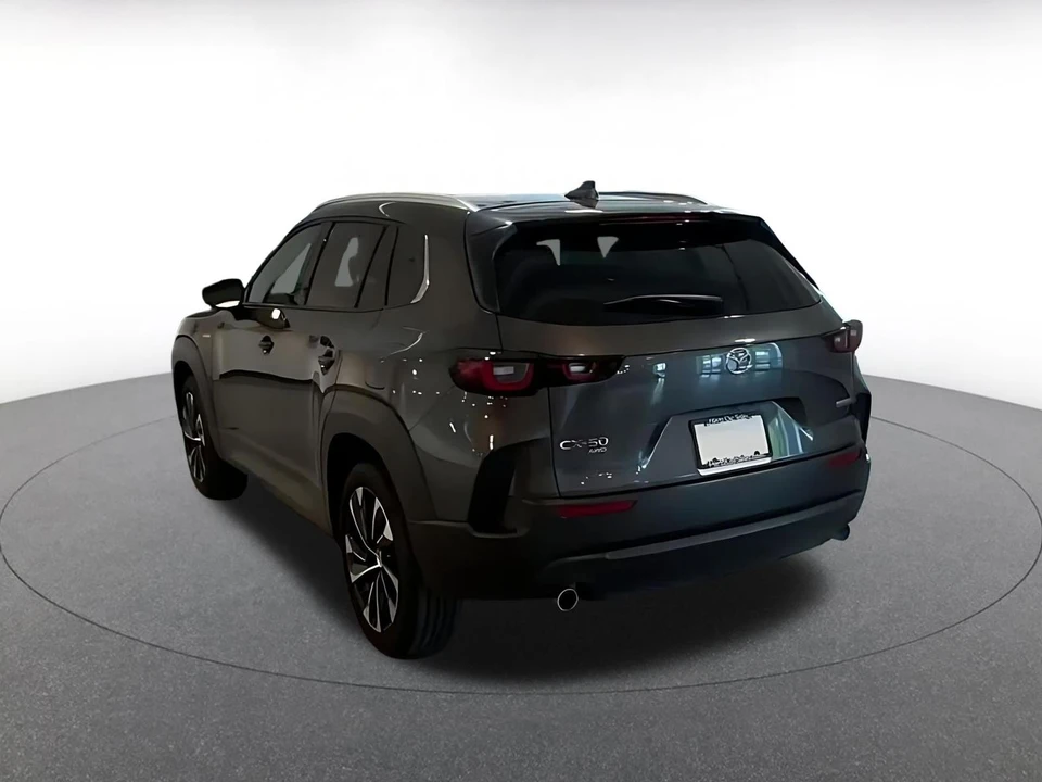 2025 Mazda CX-50 - Image 7 of 31