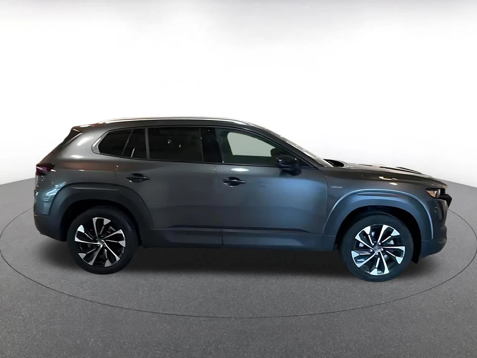 2025 Mazda CX-50 - Image 10 of 31