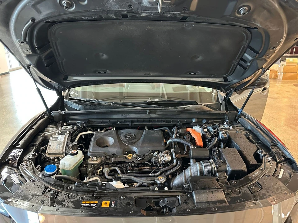 2025 Mazda CX-50 - Image 29 of 31