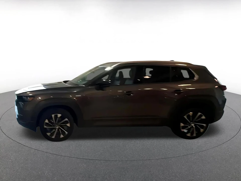 2025 Mazda CX-50 - Image 4 of 31