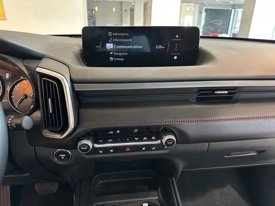 2025 Mazda CX-50 - Image 14 of 31