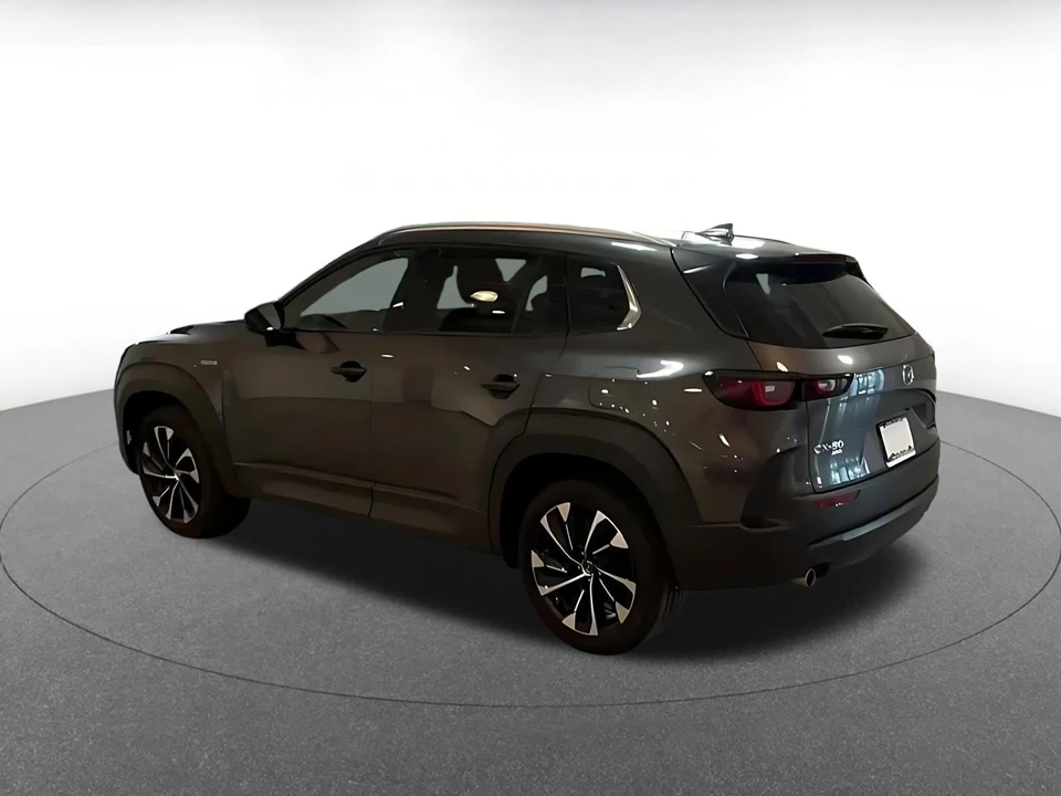 2025 Mazda CX-50 - Image 6 of 31