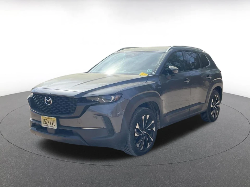 2025 Mazda CX-50 - Image 5 of 18