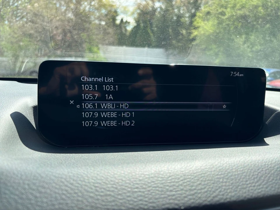 2025 Mazda CX-50 - Image 24 of 31